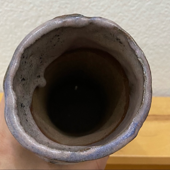 Vintage Unique Brutalist Clay Pottery Signed Hobbyist? 9.5” Cylindrical Vase - Picture 10 of 16